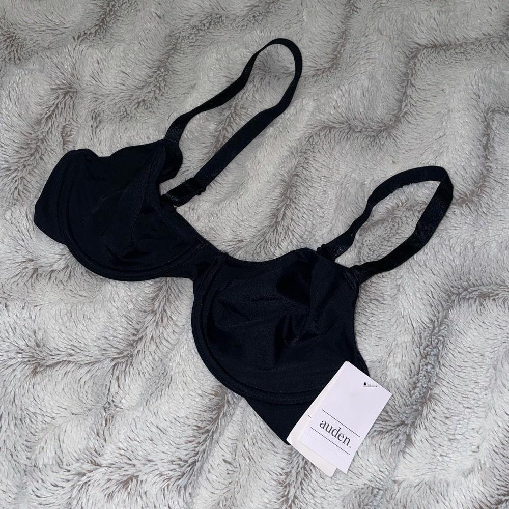 Brand New 32B Demi Coverage Unlined Bra